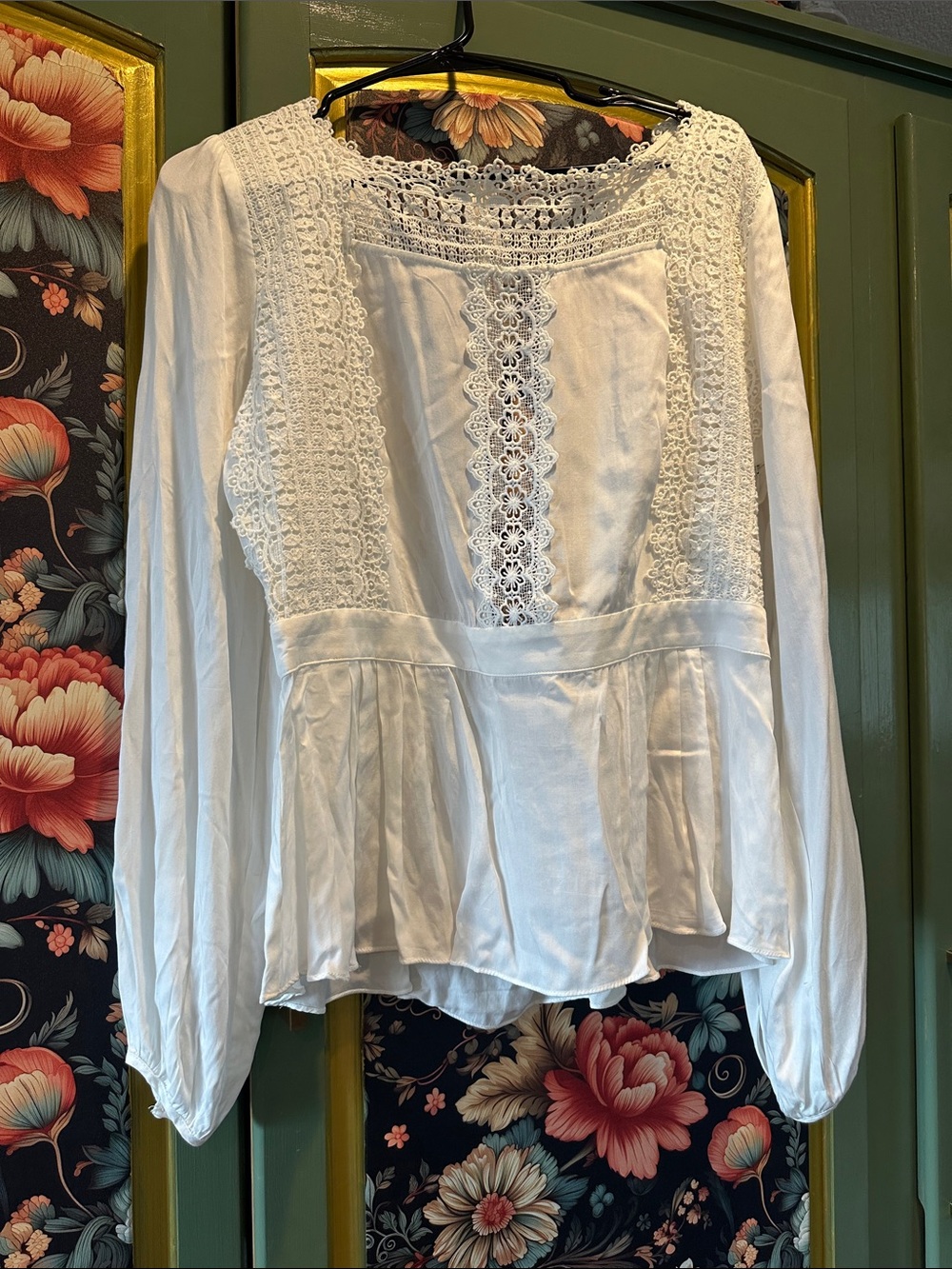 MAJORELLE White Lace Peasant Blouse